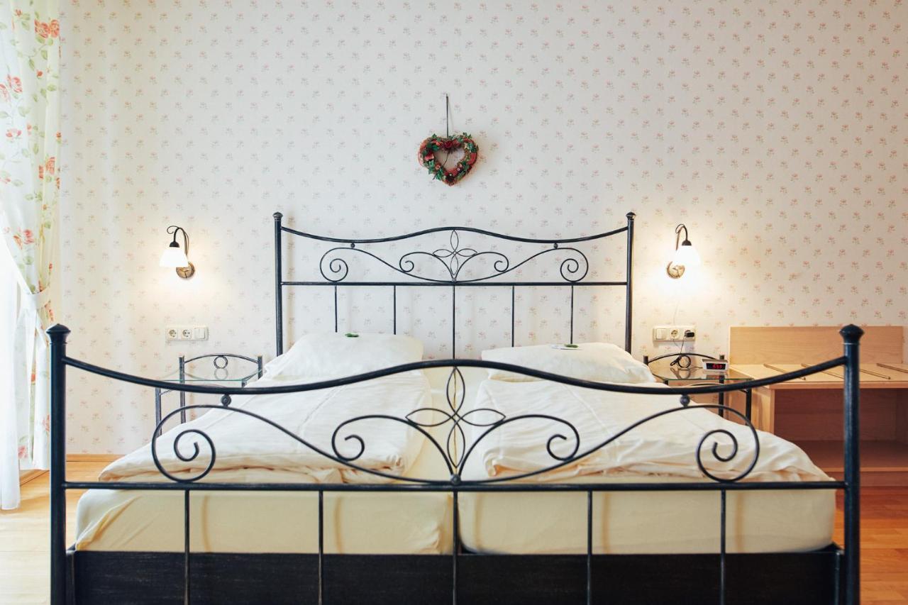 Fetz Das Loreley Hotel Dorscheid 外观 照片
